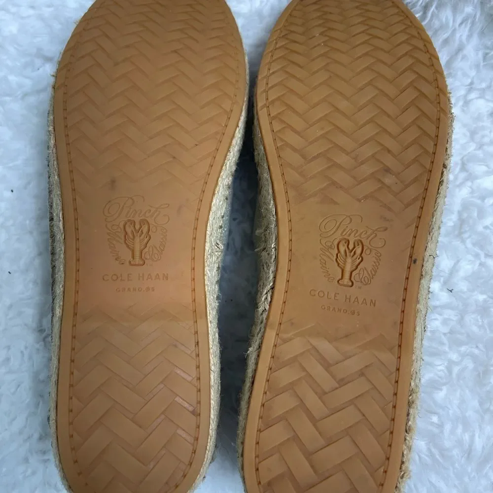 Cole Haan knitted Khaki lite Espadrille Loafer strings of gold threads size 10B